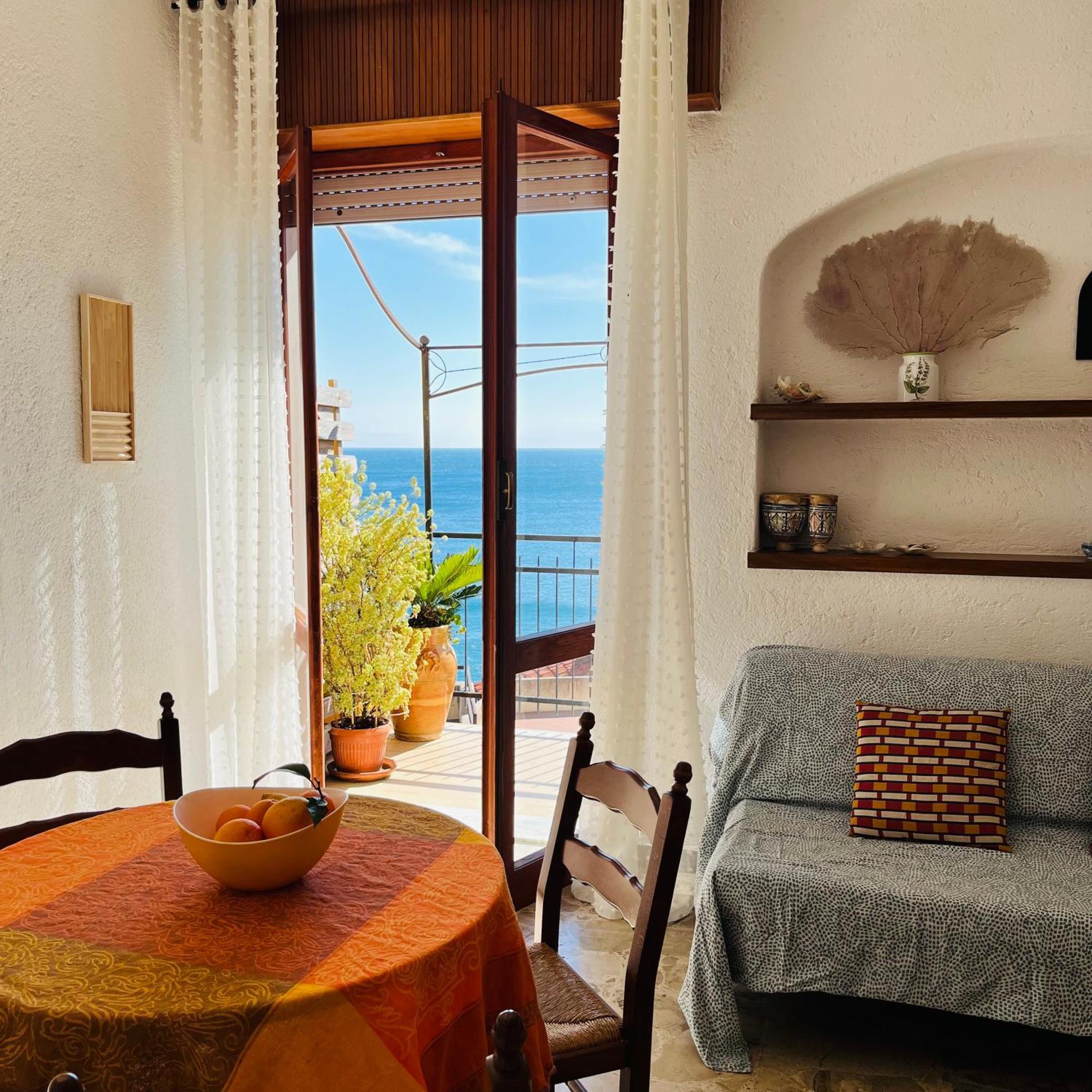 Lo Scoglio Apartment Varigotti Exterior photo