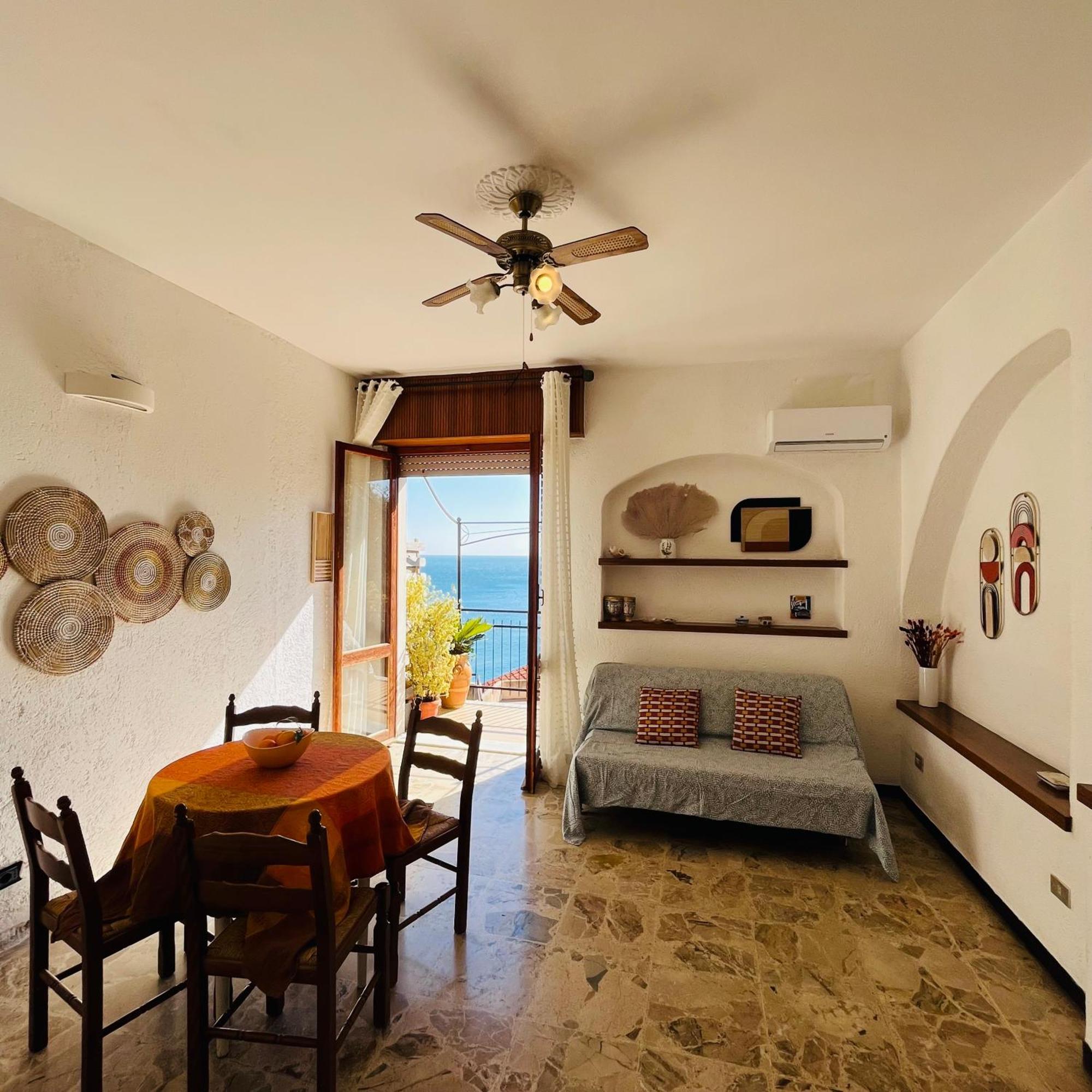 Lo Scoglio Apartment Varigotti Exterior photo
